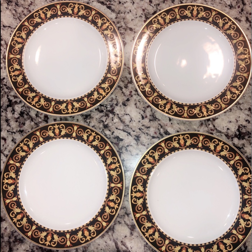 Authentic Versace Plates. - image 1